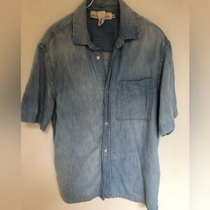 H&M Chambray denim short  sleeve top size Medium